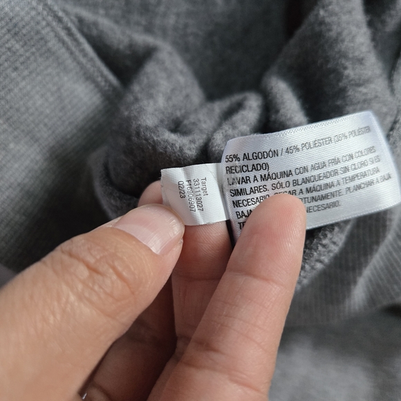 Wild Fable Stray Kids Heather Gray Crop Long Sleeve Hoodie - Picture 5 of 5